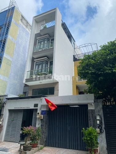 Bán 1 hoặc cả 2 căn nhà đường hoàng kim giao F5Q8 giá 17 tỷ/căn 