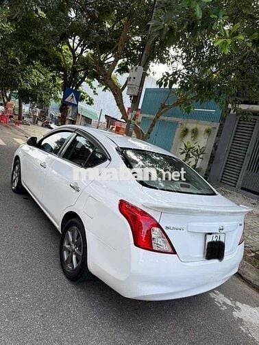 Nissan Sunny 2015 XV - 80000 km