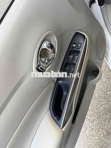 Nissan Sunny 2015 XV - 80000 km
