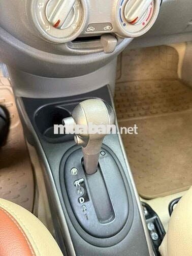 Nissan Sunny 2015 XV - 80000 km
