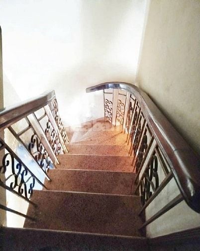 Bán Nhà Giá Rẻ Cách Mạng Tháng 8 5 Tầng 5 Phòng Ngủ Hẻm 3m