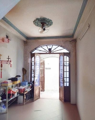 Bán Nhà Giá Rẻ Cách Mạng Tháng 8 5 Tầng 5 Phòng Ngủ Hẻm 3m