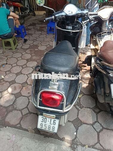 Cần Bán Gấp Vespa LX 125  - Biển Hà Nội.