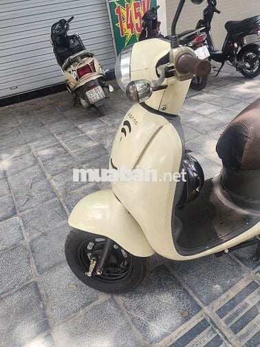 Cần bán xe vì nhà trật không có chỗ để