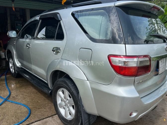 Fortuner 209 máy dầu , rất thích hợp cho gd và chạy dịch vụ