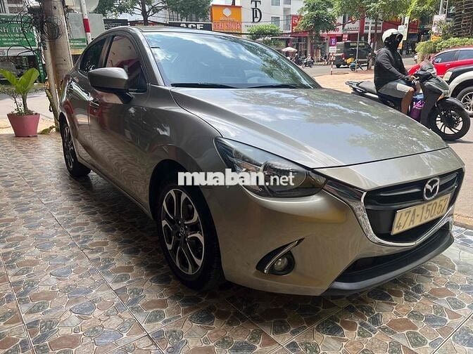 Mazda 2 2016  1.5 AT Sedan - 90000 km