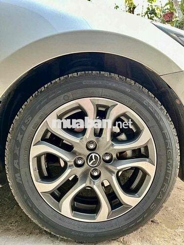 Mazda 2 2016  1.5 AT Sedan - 90000 km