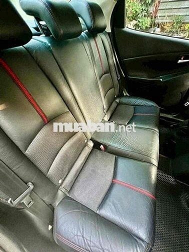 Mazda 2 2016  1.5 AT Sedan - 90000 km