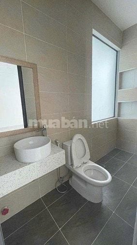 Cho thuê nhà mặt tiền Hoàng Ngọc Phách, P.Phú Thạnh, Q.Tân Phú giá 16t
