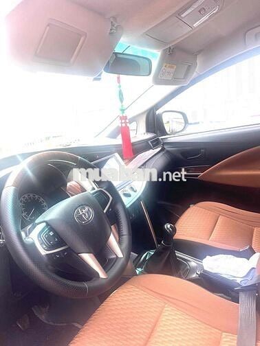 Toyota Innova 2019 2.0E - 80000 km