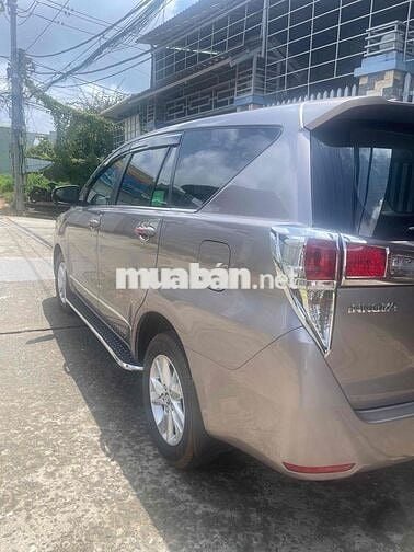 Toyota Innova 2019 2.0E - 80000 km