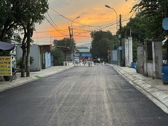 Làm Ăn Thua Lỗ Cần Bán Lô Đất 280m2 Cách BV Xuyên Á 1km Giá chỉ 370tr