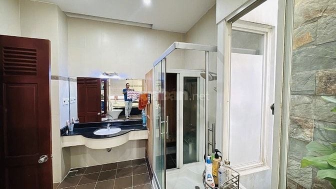 Biệt thự đẹp khu VIP sân bay Hoàng Hoa Thám, 150m2 4 Tầng đường 8m  