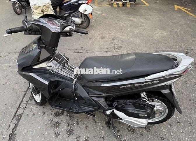 AIR BLADE 2016 ĐEN MỜ(NHÁM)