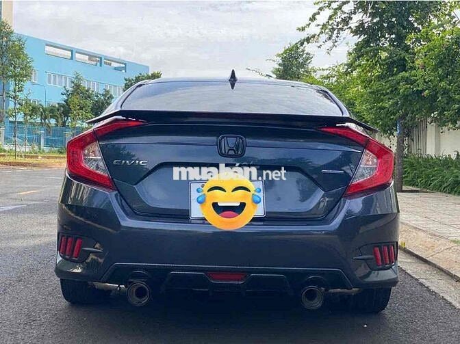 Bán xe Honda Civic bản cao cấp 1.5 turbo RS