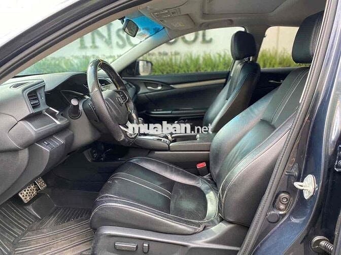 Bán xe Honda Civic bản cao cấp 1.5 turbo RS