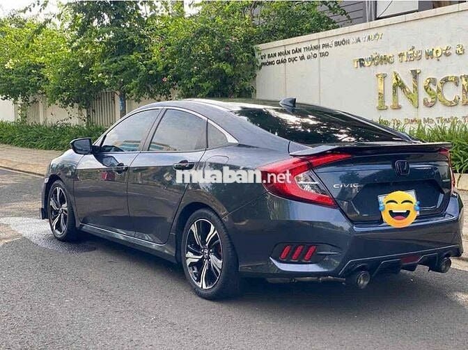 Bán xe Honda Civic bản cao cấp 1.5 turbo RS