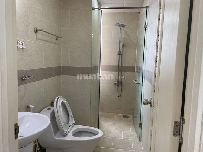 Cho thuê căn hộ chung cư Ngô Gia Tự, Q10,  83m2, 2pn, 2wc, 12tr