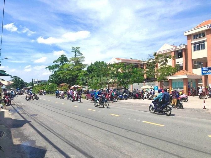 Nhượng lại lô đất 332m2 giá 450 Triệu( đất ODT) chợ Lộc Hưng Trảng Bàn