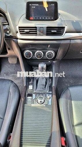 Mazda 3 2018 1.5 AT Sedan - 80000 km