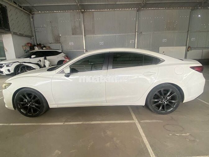 Mazda 3 2018 1.5 AT Sedan - 74999 km