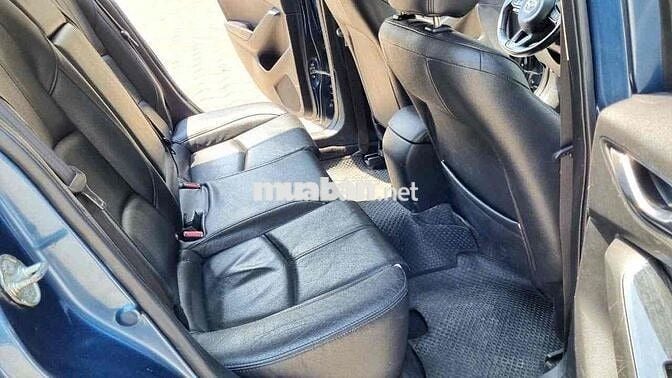 Mazda 3 2018 1.5 AT Sedan - 80000 km