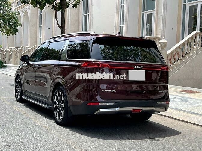Kia Carnival 2022 Signature dầu, xe công ty XHĐ