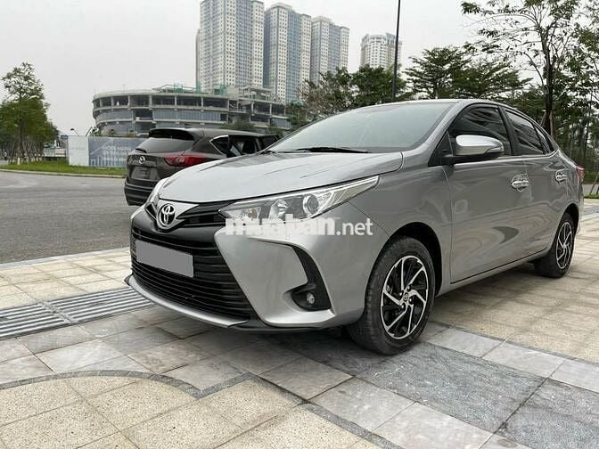Toyota Vios E 1.5CVT 2022 màu xám bạc