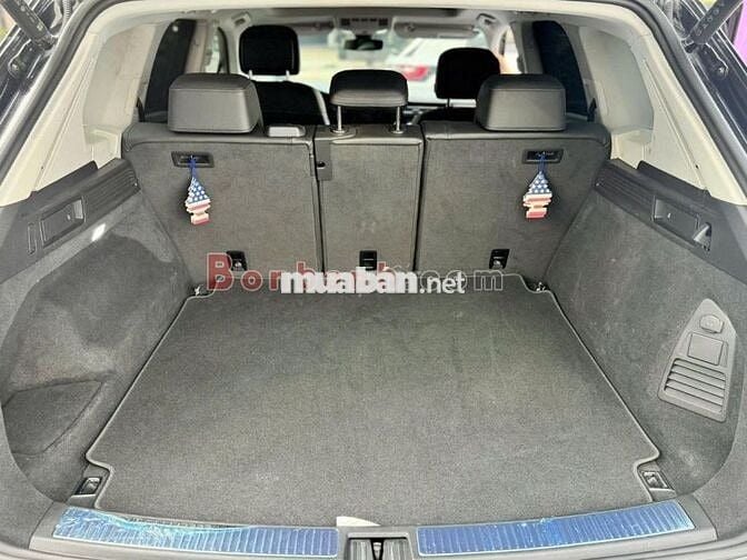Volkswagen Touareg Luxury 2.0 TSI 2023 - Màu xám