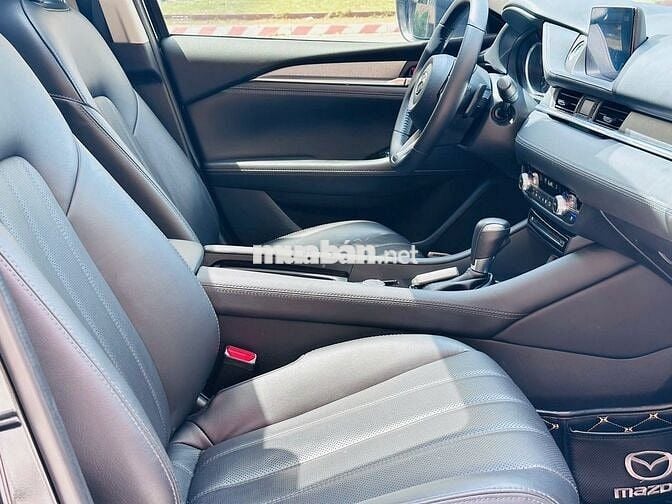 Mazda 6 2021 2.0 Premium, full lịch sử,có bảo hành