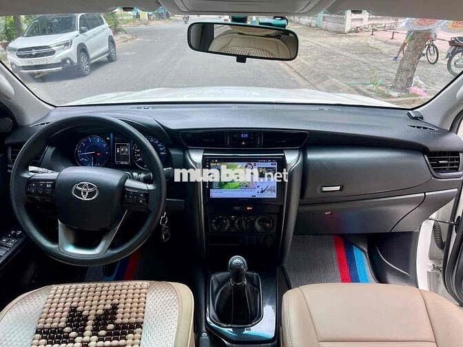 Toyota Fortuner 2021 2.4MT 4x2 - 42000 km
