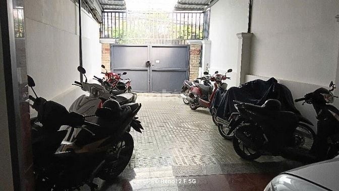 Bán CHDV mặt tiền Đường Số 5, P. Linh Trung. 123m2, 4tầng, 9.8 tỷ