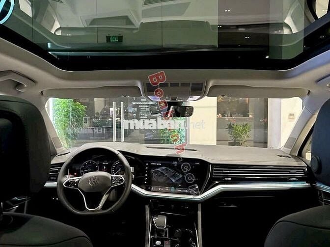 Volkswagen Touareg Luxury 2.0 TSI 2023 - Màu xám