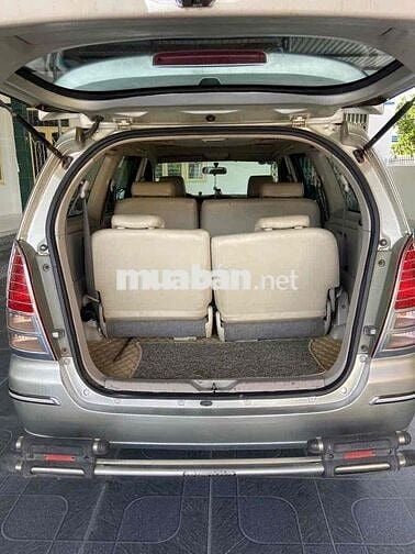 Toyota Innova 2008 J - 20000 km