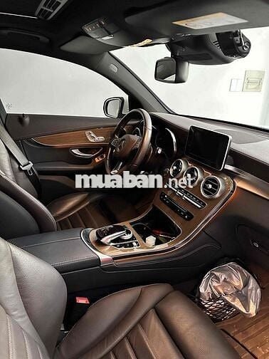 Mercedes Benz GLC 2017 - 22000 km