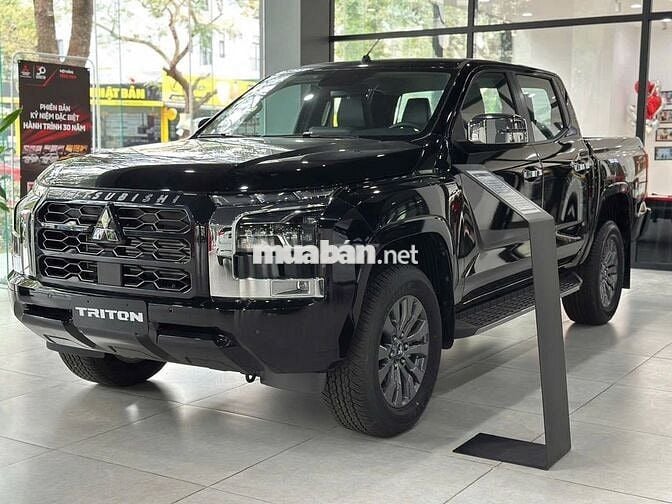 Mitsubishi Triton 2025 giảm 20 triệu TM