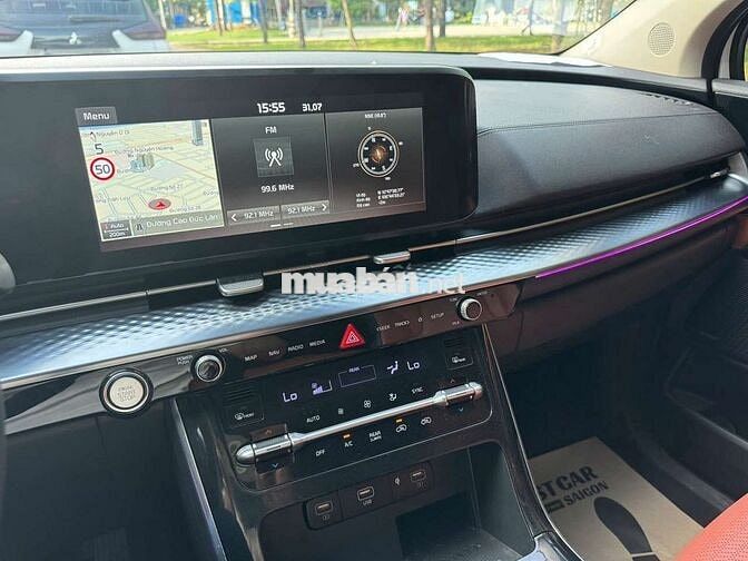 Kia carnival 2.2D- 36000 km