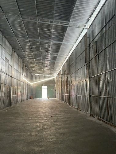 Cần Cho Thuê Xưởng 280m² - Hỗ Trợ Đa Ngành, Giao Thông Thuận Lợi!