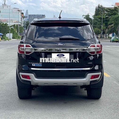 Ford Everest 2020 Titanium 2.0L AT 4x2 - 18.000 km