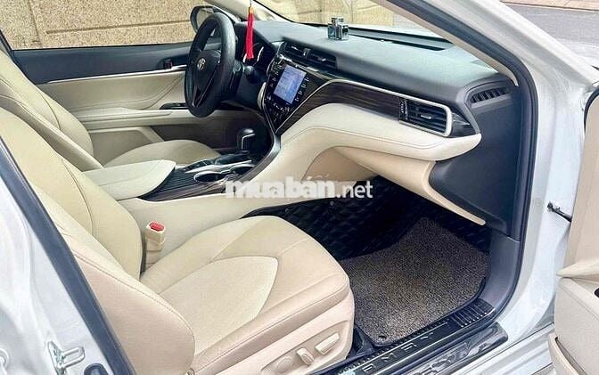 TOYOTA CAMRY 2.5Q 11.000km model 2021 sản xuất 202
