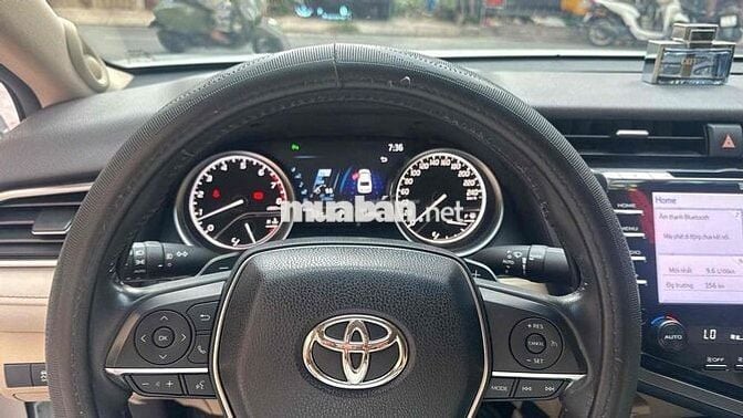 TOYOTA CAMRY 2.5Q 11.000km model 2021 sản xuất 202