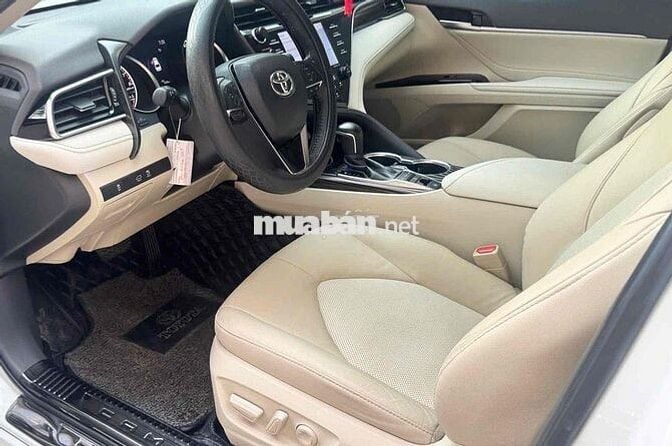 TOYOTA CAMRY 2.5Q 11.000km model 2021 sản xuất 202