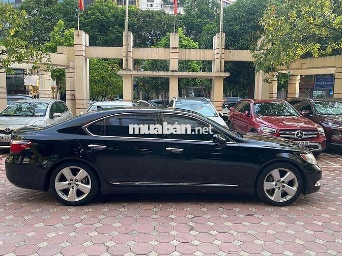 Lexus LS 20***0 km