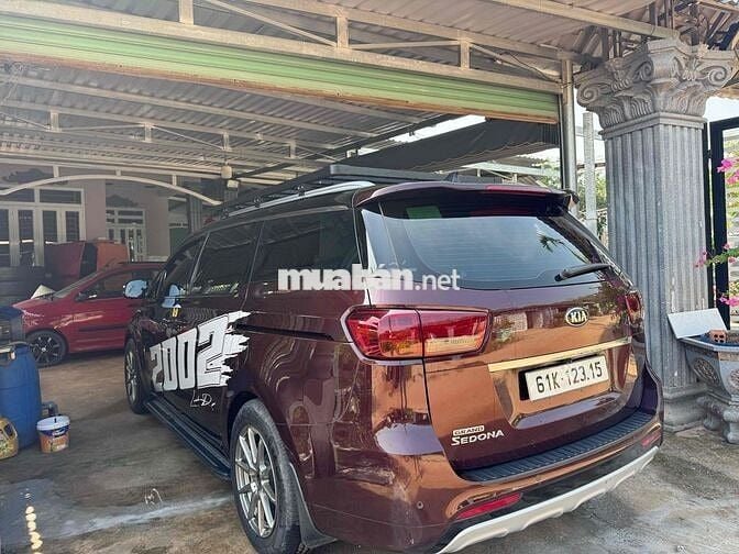 Kia Sedona 2016 3.3L GATH - 130000 km
