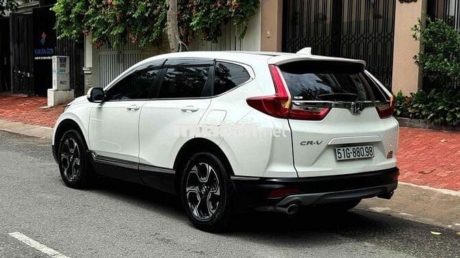 Honda CR V 2018 L - 75000 km