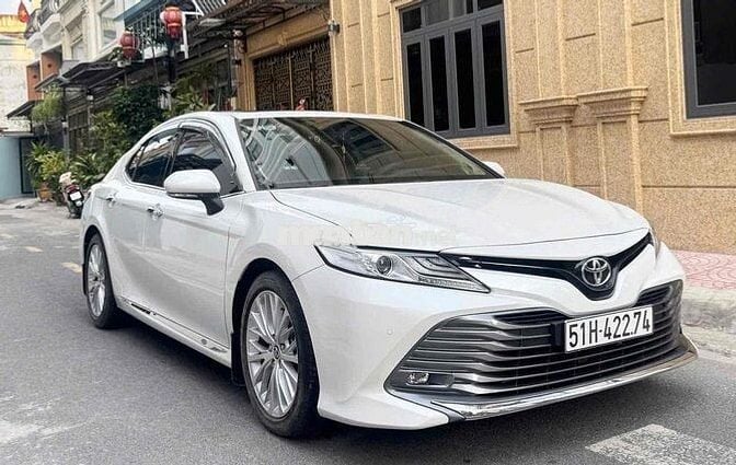 TOYOTA CAMRY 2.5Q 11.000km model 2021 sản xuất 202