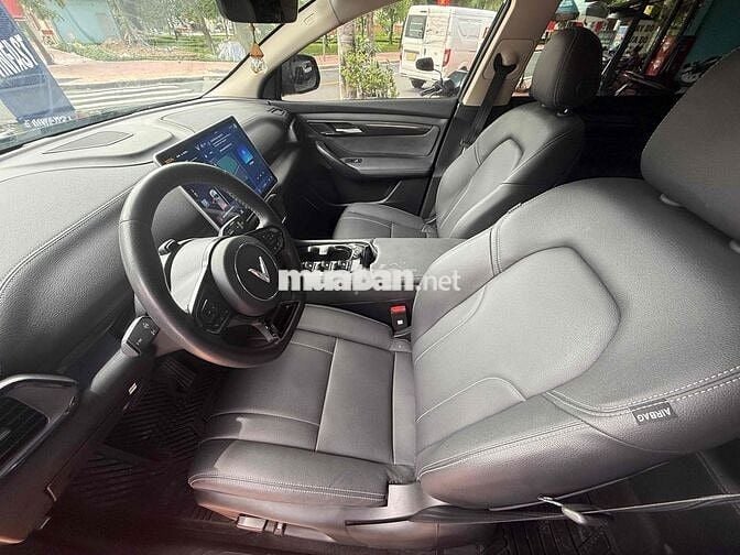 VinFast VF8 2023 - Pin Catl - 50000 km