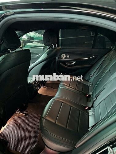 Mercedes Benz E Class 2021 E300 AMG - 36000 km