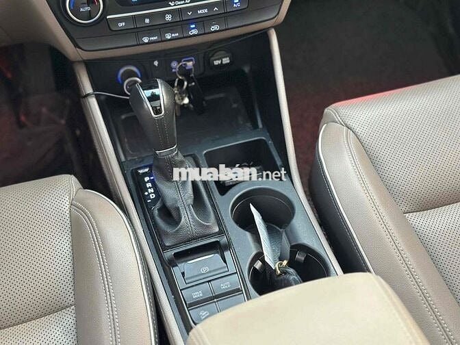 Hyundai Tucson 2020 2.0 AT CRDi - 73000 km