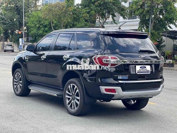 Ford Everest 2020 Titanium 2.0L AT 4x2 - 18.000 km